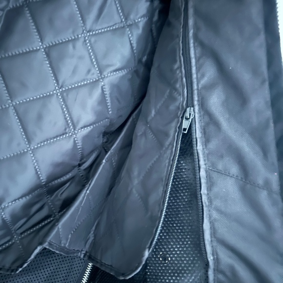 Leather riding jacket - Picture 3 of 5